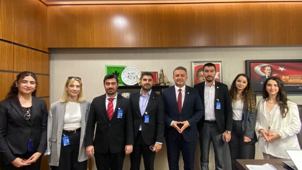 Genç Avukatlar Merkezimiz “Genç Avukatlara Yeni İş Alanları Yaratmayı Amaçlayan” Kanun Teklifini ve 9. Yargı Paketinde Adli Yardıma İlişkin Düzenlemeyi TBMM’de Grubu Bulunan Partilerle Görüştü - 15