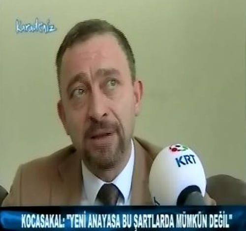 Yeni Anayasa Toplumun Acil İhtiyacı Değildir

