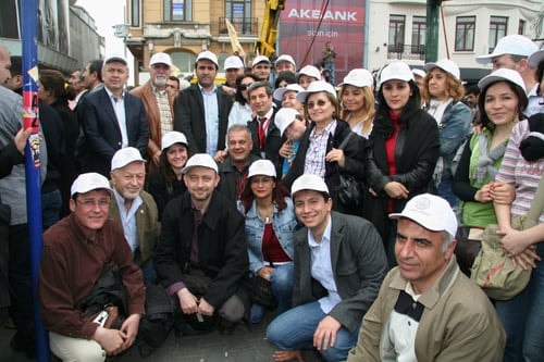 1 Mayıs Coşkuyla Kutlandı

 - 37