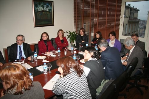 İzmir Barosu Yönetiminden 
İstanbul Barosuna Destek - 26