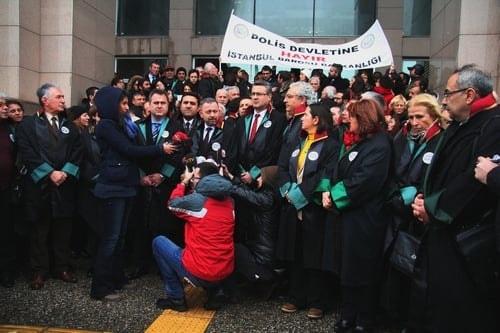 Hukuk Silah, Polis Yargı Olamaz!
 - 11