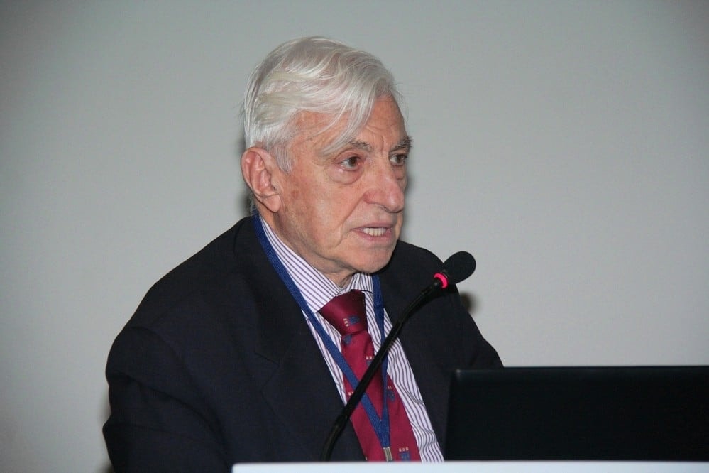 IV. Ulusal Sağlık Hukuku Sempozyumu - 22