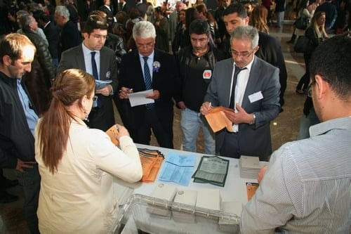 Ümit Kocasakal İstanbul Barosu Başkanlığına Yeniden Seçildi 

 - 301