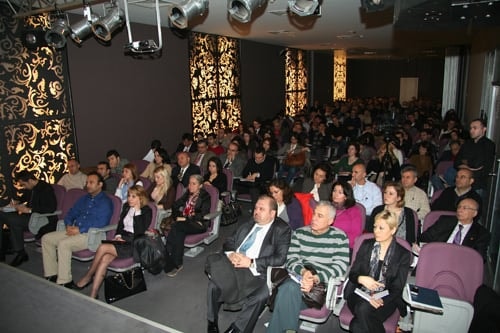 Uluslararası Ödeme Aracı Olan Çekin Ceza Yasası Kapsamına Alınması Eleştirildi

 - 9