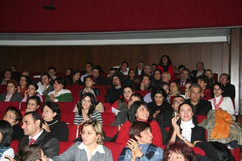 Thm Koromuz 
Yılın İlk Konserini 
Verdi
 - 11