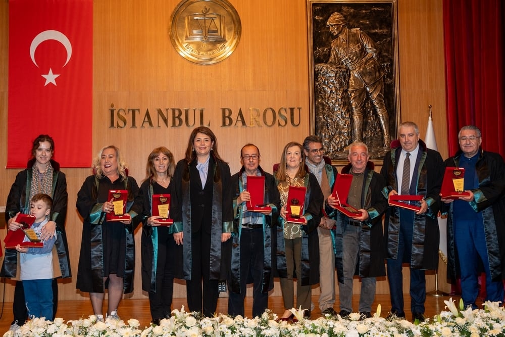 Meslekte 25, 30 ve 35 Yılını Dolduran Meslektaşlarımıza Plaket Verildi - 132