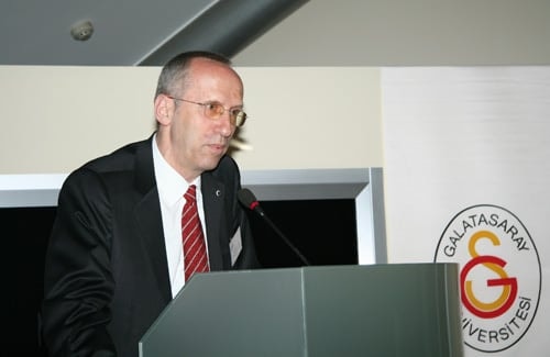 İş Ve Sosyal Güvenlik Hukukuna İlişkin Sorunlar Ve Çözüm Önerileri

 - 2