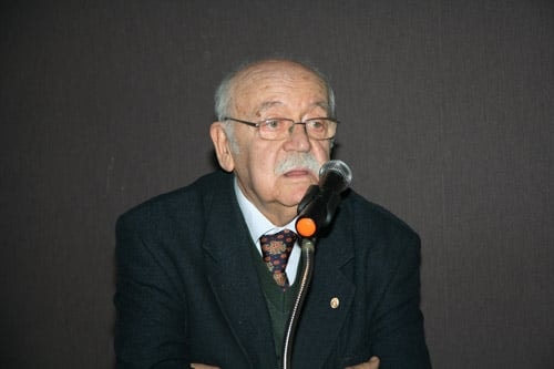 27. Dönem Hukuk İngilizcesi Ve Terminolojisi Derslerini Tamamlayan Avukat Ve Stajyer Avukatlara Katılım Belgeleri Verildi - 2