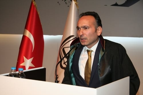 Ümit Kocasakal İstanbul Barosu Başkanlığına Yeniden Seçildi 

 - 114