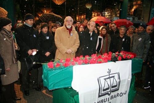 Av. Murat Salman Trafik Kazasında Yaşamını Yitirdi