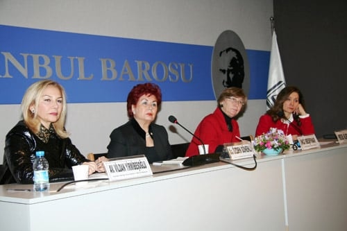 Töre Ve Kadın Cinayetleri
Feodal Yapıdan Kaynaklanıyor
 - 17