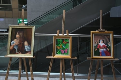 Avukatların Resim Çalışmaları Sergilendi
 - 33