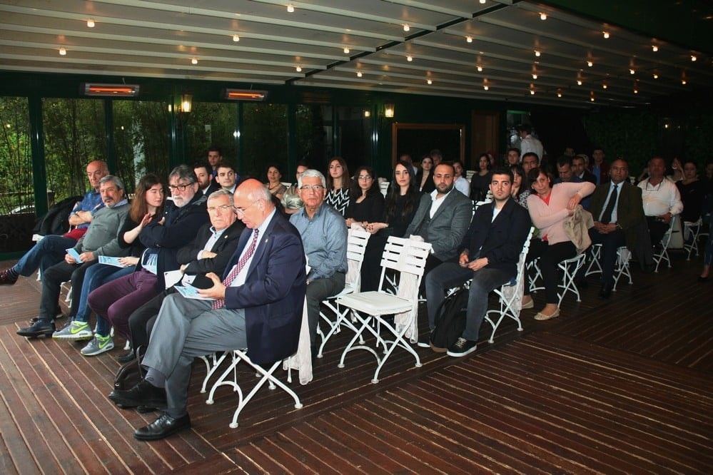 Tarihte Haksız Yargılamaların Gölgesinde Savunmanın Savunulması – II - 10