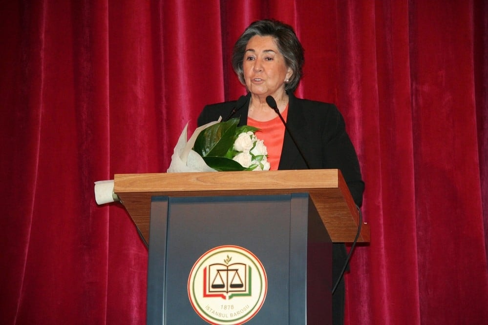 2018 Mahmut Esat Bozkurt Hukuk Ödülü Av. Nazan Moroğlu’na Verildi - 12