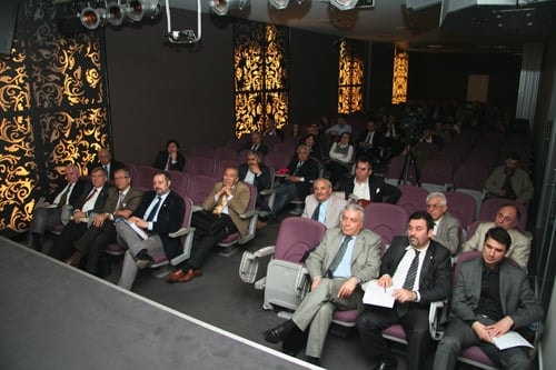 Sanık Sandalyesindeki Avukat
 - 19