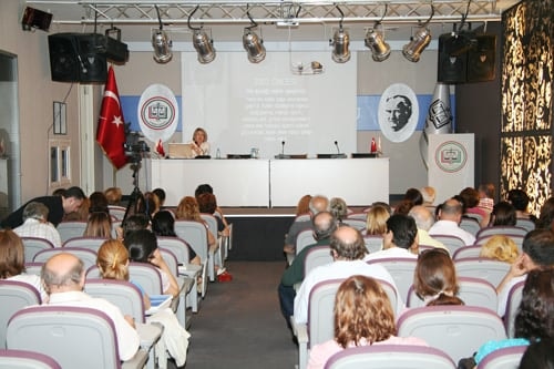 Kadın Hakları Merkezi Eğitim Semineri Yapıldı
 - 35