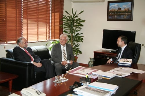 İstanbul Ve Frankfurt Baroları Arasında İşbirliği Sözleşmesi İmzalandı

 - 2