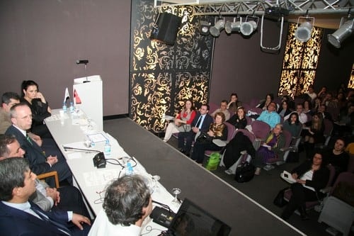 Mobbing Bir İnsan Hakları İhlalidir
 - 34