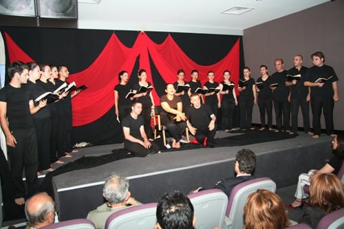 İstanbul Üzerine Şiirli Bir Oyun Denemesi - 16