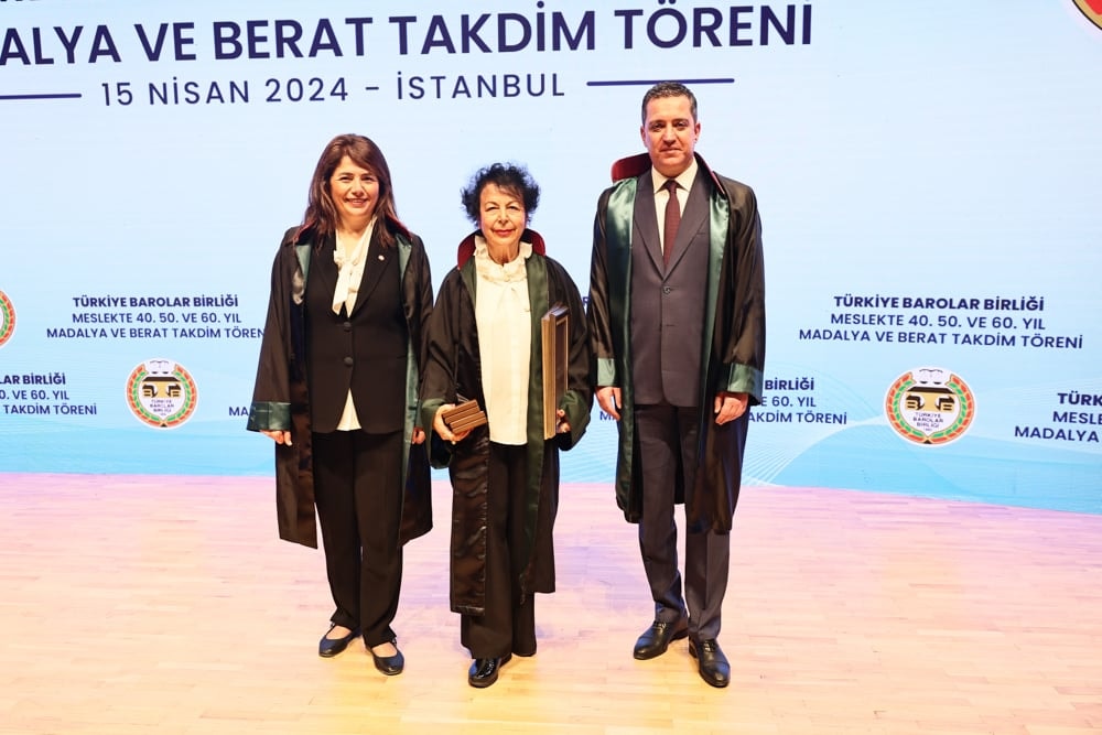 Meslekte 40, 50 ve 60 Yılını Dolduran Meslektaşlarımıza Plaket Verildi - 113