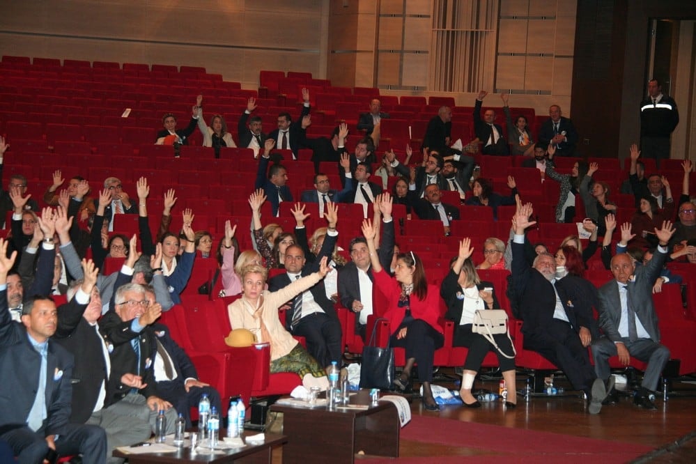 Başkan Durakoğlu Güven Tazeledi - 368