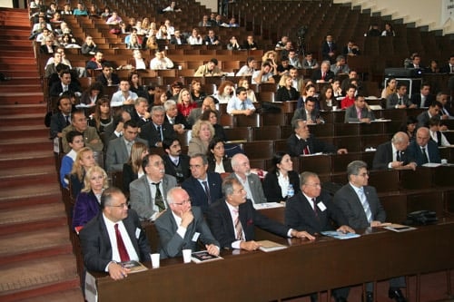 Mesleğe Yeni Başlayan Avukatların Sorunları Forumda Tartışıldı  - 11