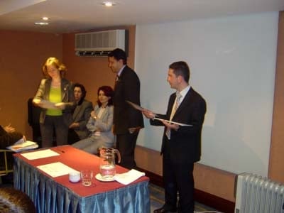 Cmuk Meslek İçi Eğitim Seminerini Tamamlayanlara 

Sertifikaları Verildi.
