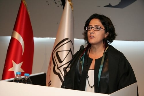 Ümit Kocasakal İstanbul Barosu Başkanlığına Yeniden Seçildi 

 - 137