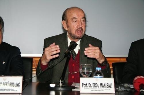 Rauf Denktaş Türk Dünyasının Kahramanıdır

 - 18