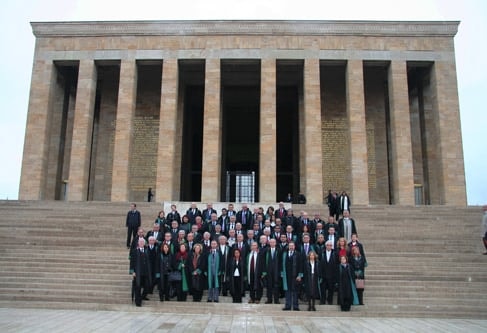 İstanbul Barosu Heyeti Anıtkabir’De Ata’Nın Huzurunda