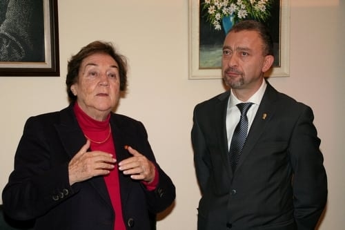 Mahmut Esat Bozkurt Hukuk Ödülü Prof. Dr. Aysel Çelikel’E Verildi
 - 32