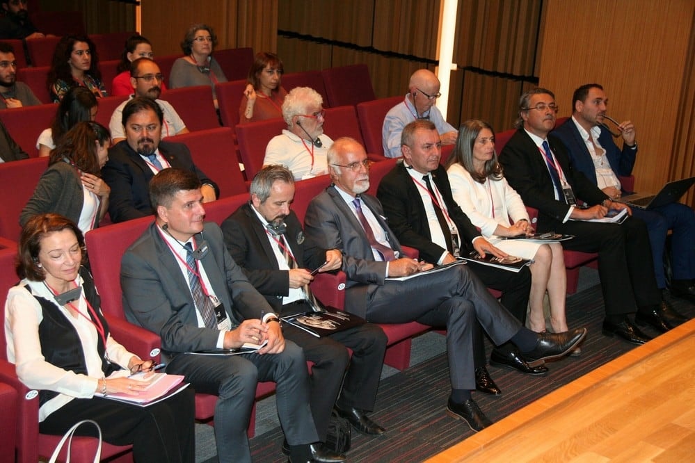 Uluslararası Konferans: ‘Ayın Karanlık Yüzü’ - 35