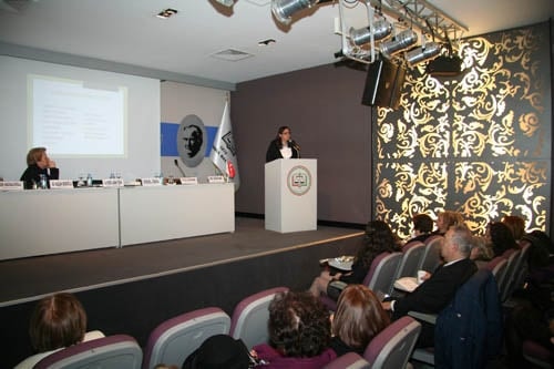 Kadına Şiddet Durmak Bilmiyor

 - 97