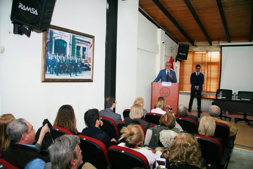 Türkiye’de Demokrasiden Uzaklaşılan Bir Zaman Dilimini Yaşıyoruz - 17