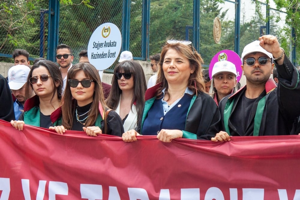 Binlerce Meslektaşımızla “Avukat İçin de Adalet” İçin Ankara’da Bir Araya Geldik - 8