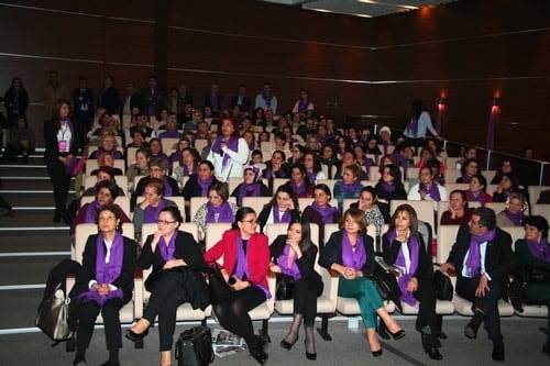 2015 Türkiye’Sinde Kadın
 - 44