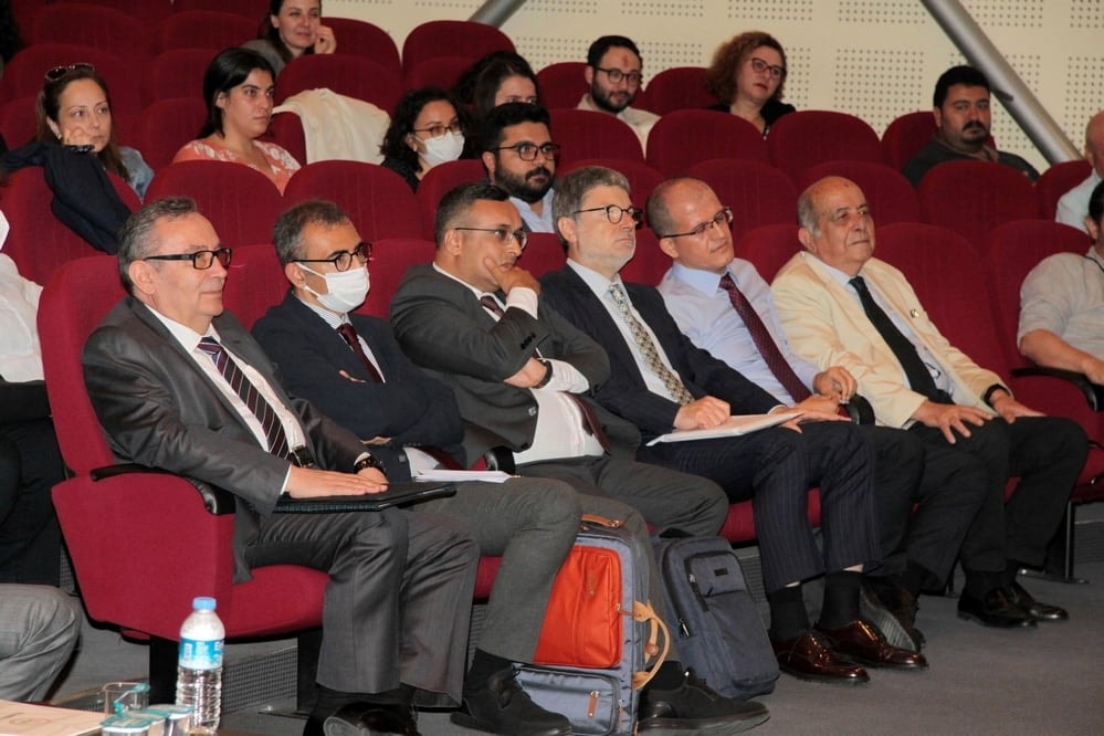 25. İş Hukuku Sempozyumu - 25