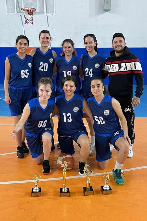 İstanbul Barosu Takımları Kahramanmaraş’tan 7 Kupa İle Dönüyor - 3