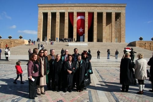 İstanbul Barosu Heyeti Anıtkabir’De Ata’Nın Huzurunda

 - 14