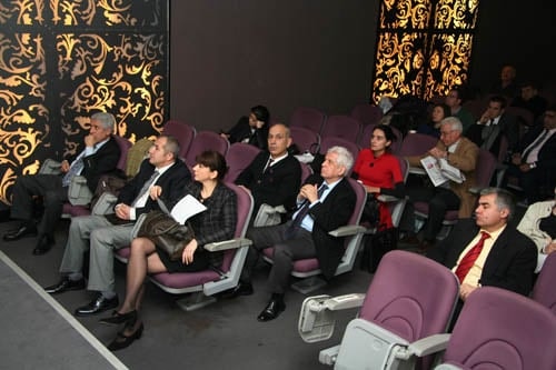 Özgürlükler Hâkimi

 - 16