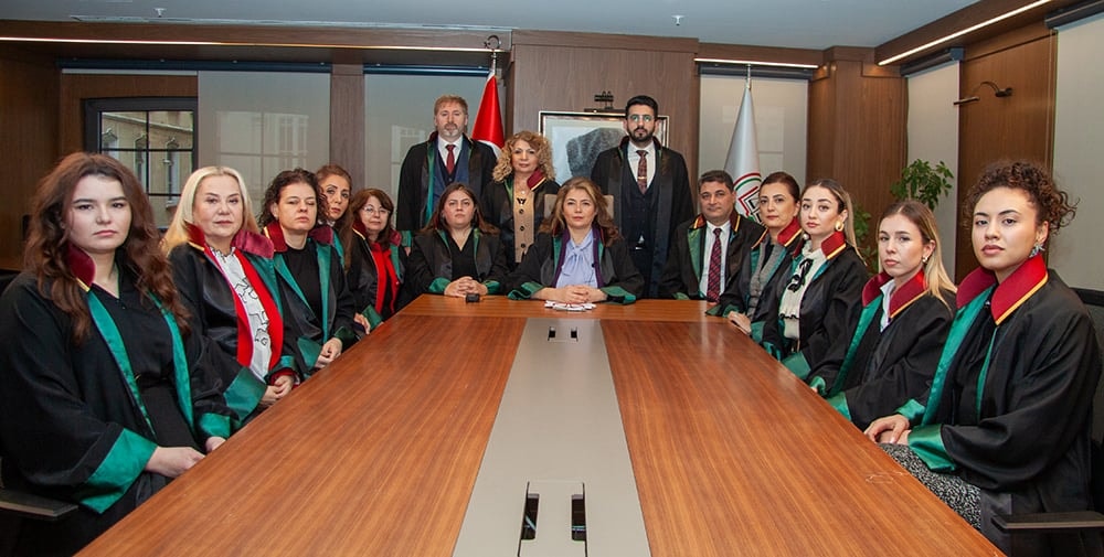 Meslektaşımız Stj. Av. Büşra Teksöğüt’e Yapılan Saldırıyı Lanetliyoruz