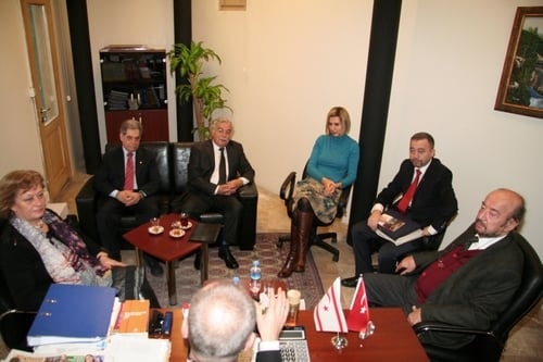 Rauf Denktaş Türk Dünyasının Kahramanıdır

 - 48