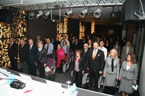 Devrim Yasalarının İçi Boşaltılıyor

 - 1