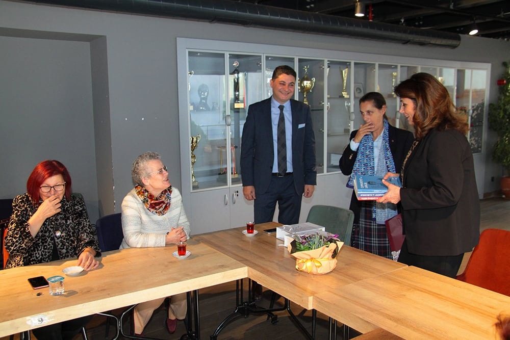 Çağdaş Yaşamı Destekleme Derneği’nden Başkanımız Av. Filiz Saraç’a Ziyaret - 2