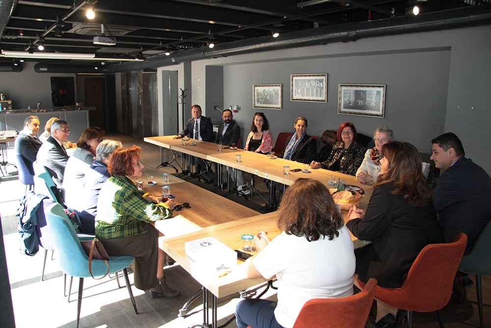 Çağdaş Yaşamı Destekleme Derneği’nden Başkanımız Av. Filiz Saraç’a Ziyaret - 4