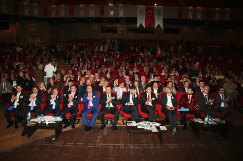 Ümit Kocasakal İstanbul Barosu Başkanlığına Yeniden Seçildi 

 - 56