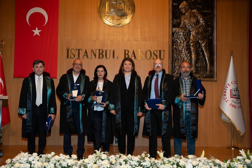 Meslekte 25, 30 ve 35 Yılını Dolduran Meslektaşlarımıza Plaket Verildi - 85