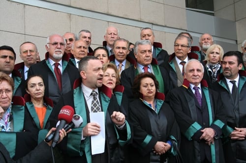 Adalet Dilenmiyoruz: Direniyoruz!
 - 18