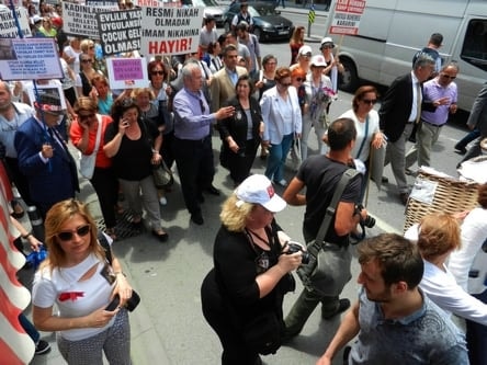 Devrim Yasamız Medeni Kanuna Sahip Çıkıyoruz Yürüyüşü - 25