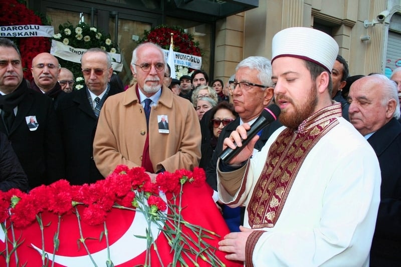 Başkanımız Av. Kazım Kolcuoğlu’nu Son Yolculuğuna Uğurladık - 87
